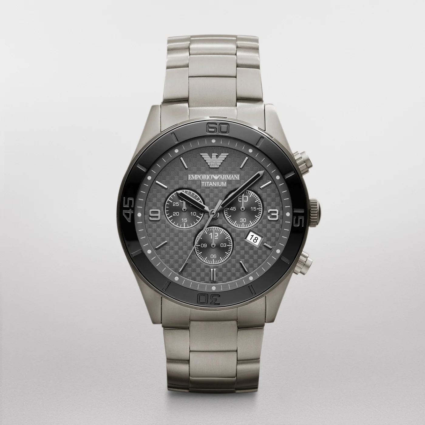 Emporio Armani AR9502 Erkek Kol Saati
