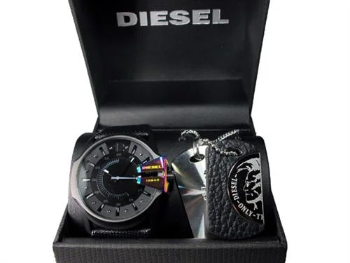 Diesel DZ1487 Erkek Kol Saati