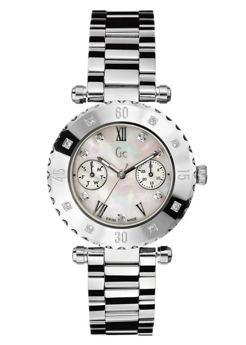 Guess Collection GCX42106L1S Bayan Kol Saati