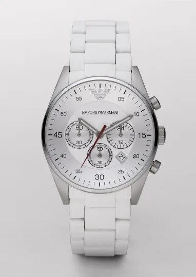 emporio-armani-beyaz-saatlerin-buyusu4