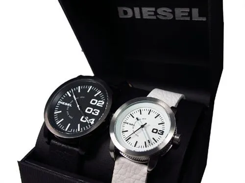 Diesel DZ1483 Erkek Kol Saati